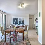 Appartement Beautiful In Tavullia